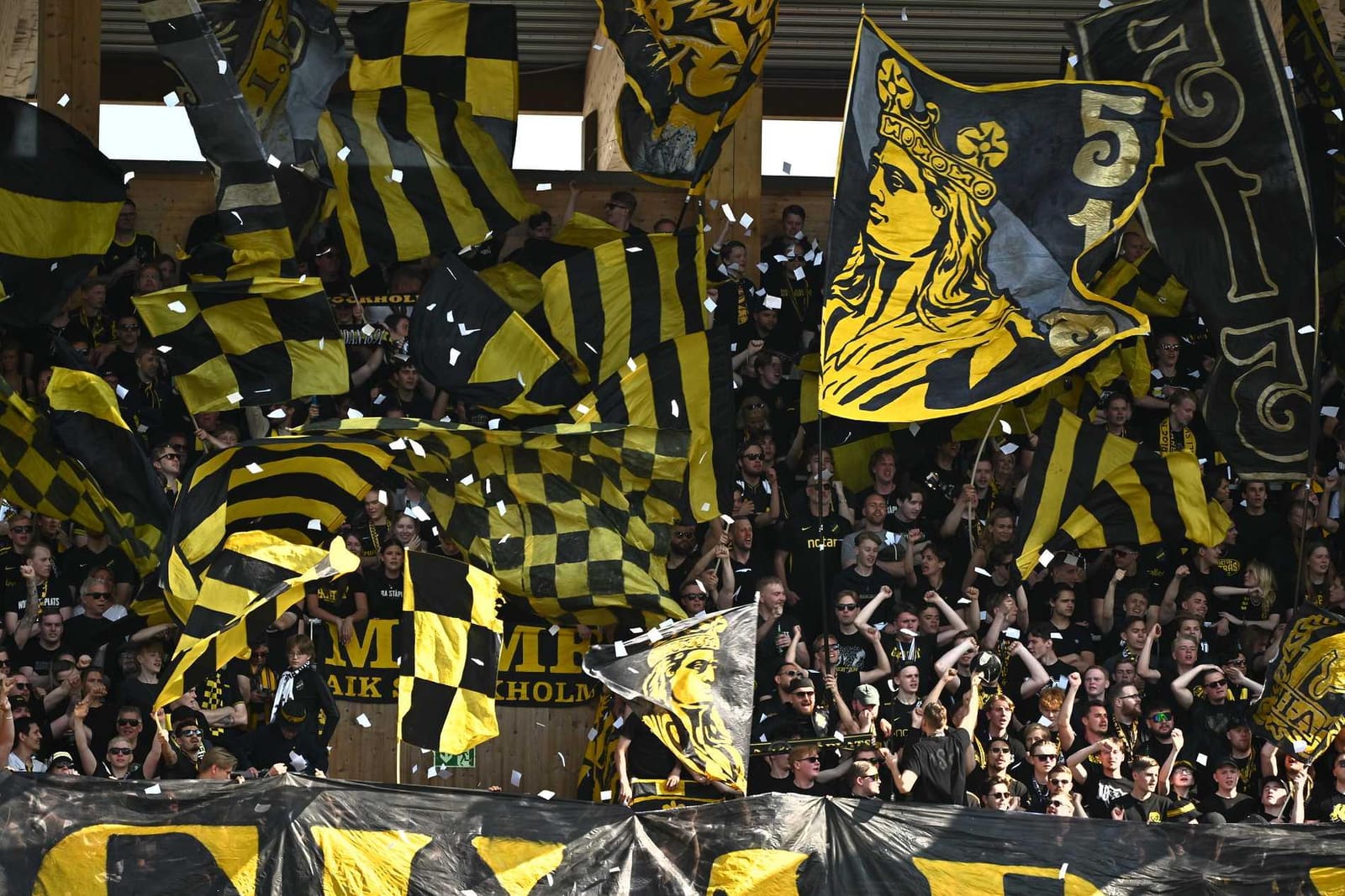 Foto: Aftonbladet.se (hinchas de AIK)