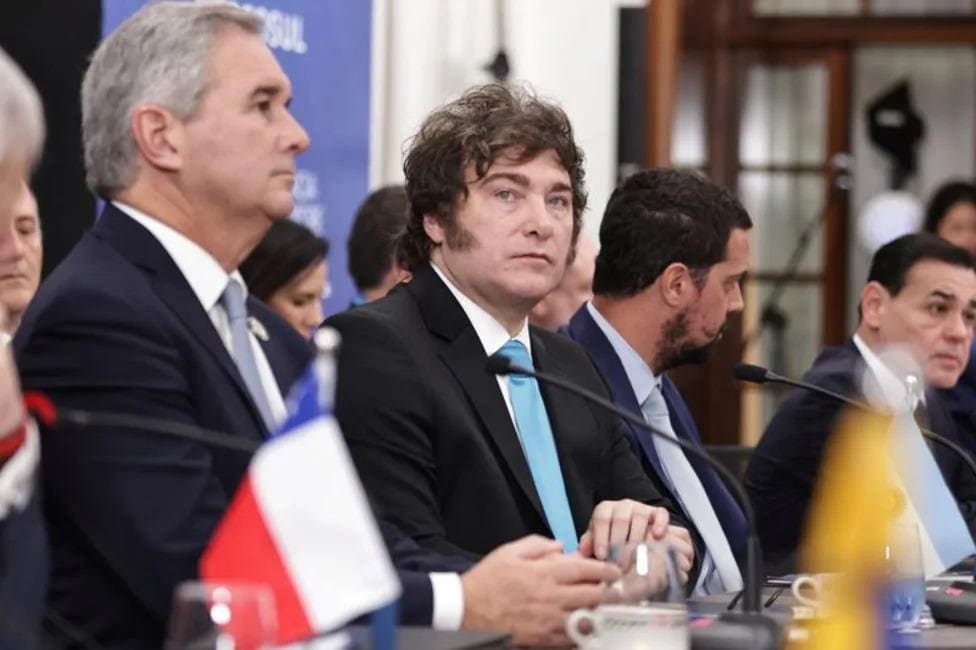 Javier Milei apuesta por una mayor apertura comercial y una integración más profunda de Argentina con la economía internacional.